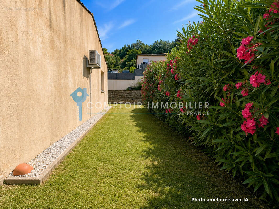 Clermont l'Hérault - Jolie maison T4 avec garage et jardin - photo 3