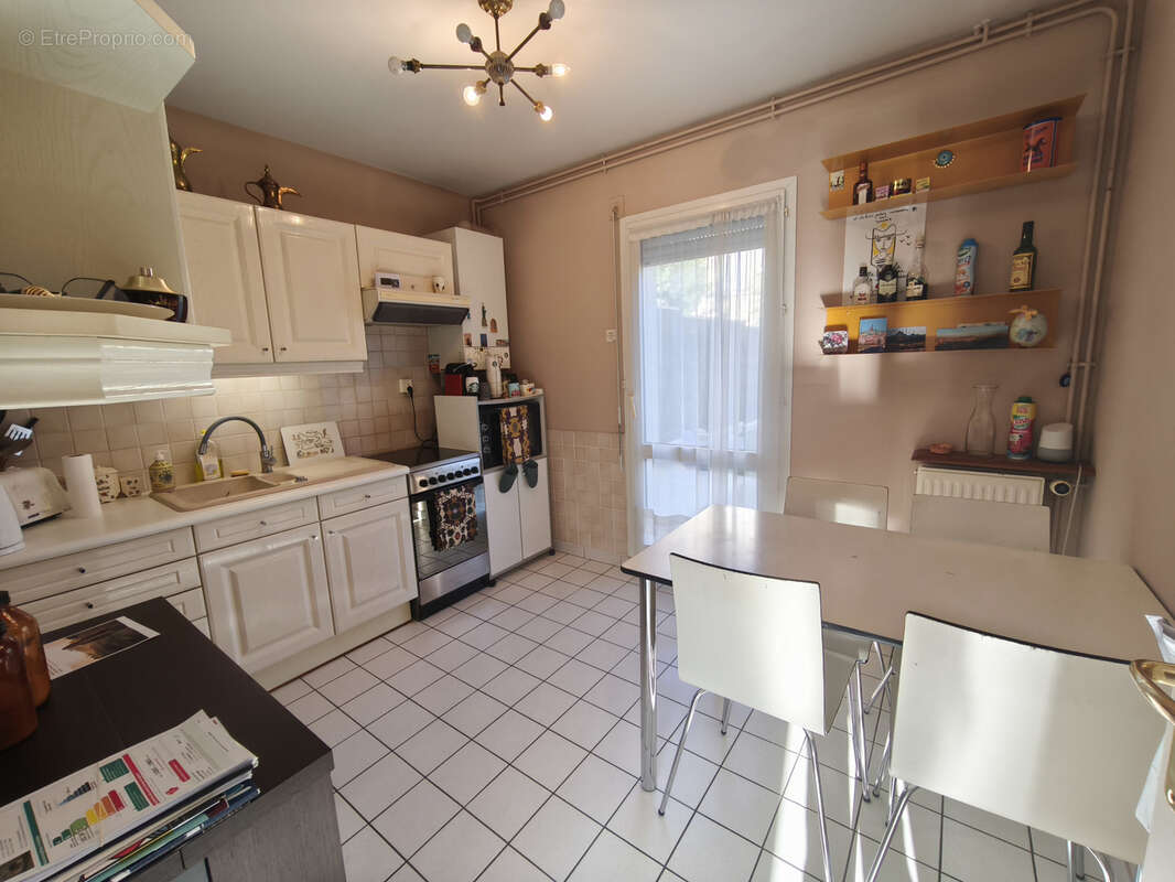 Maison à SAINTE-SAVINE