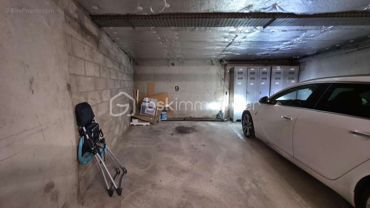 Appartement à COMBS-LA-VILLE