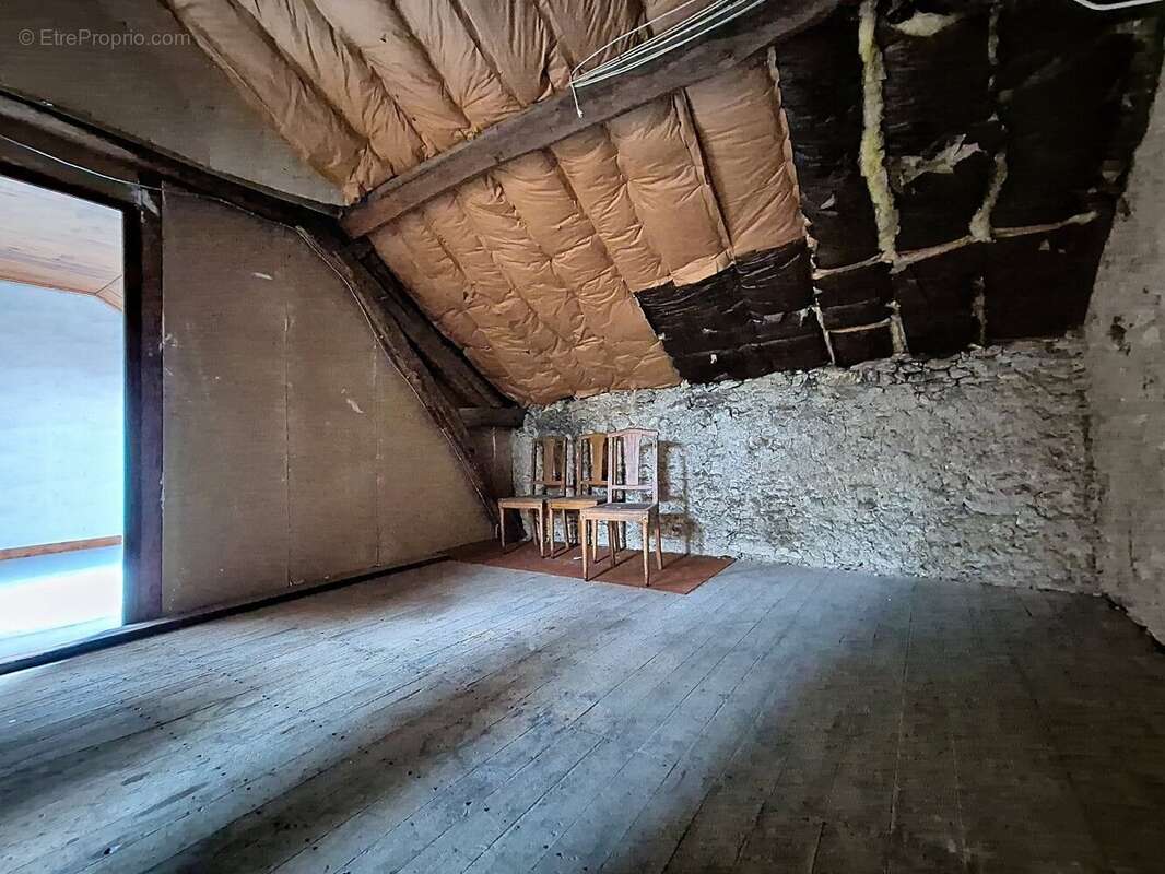 Maison à NOGENT-SUR-VERNISSON