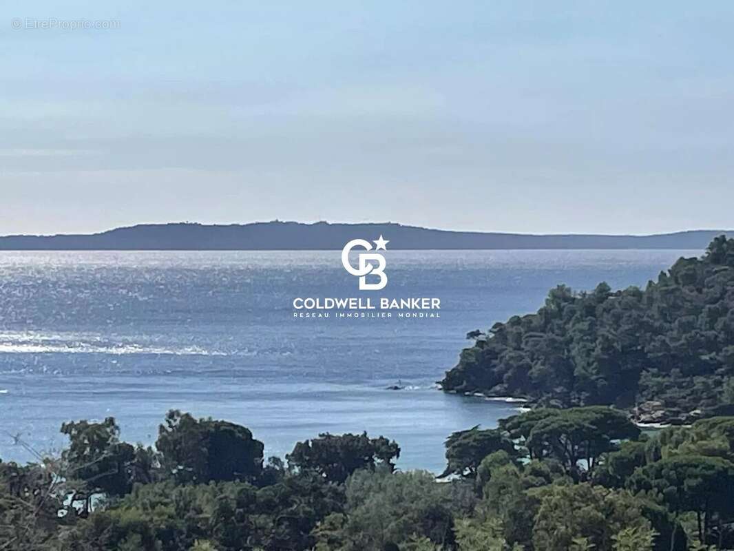 Appartement à LE LAVANDOU