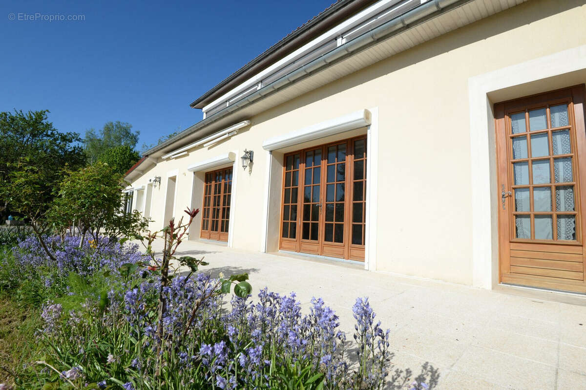 Maison à MORET-SUR-LOING