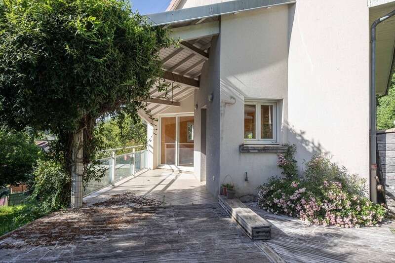 MAISON FAMILIALE imaginée par  D. Rougé, Architecte - photo 2