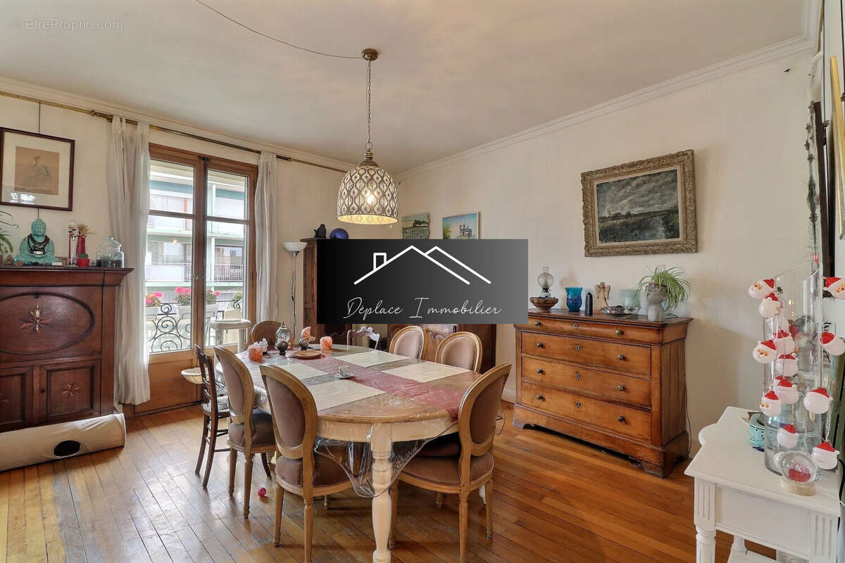 Appartement à EVIAN-LES-BAINS