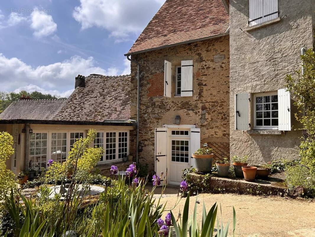 Maison à SAINT-BENOIT-DU-SAULT