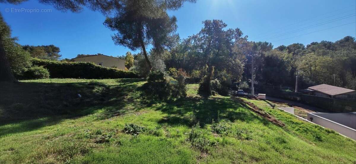Photo 4 - Terrain à LA GAUDE