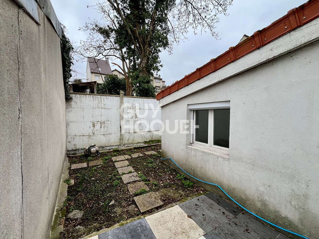 Appartement à FONTENAY-SOUS-BOIS