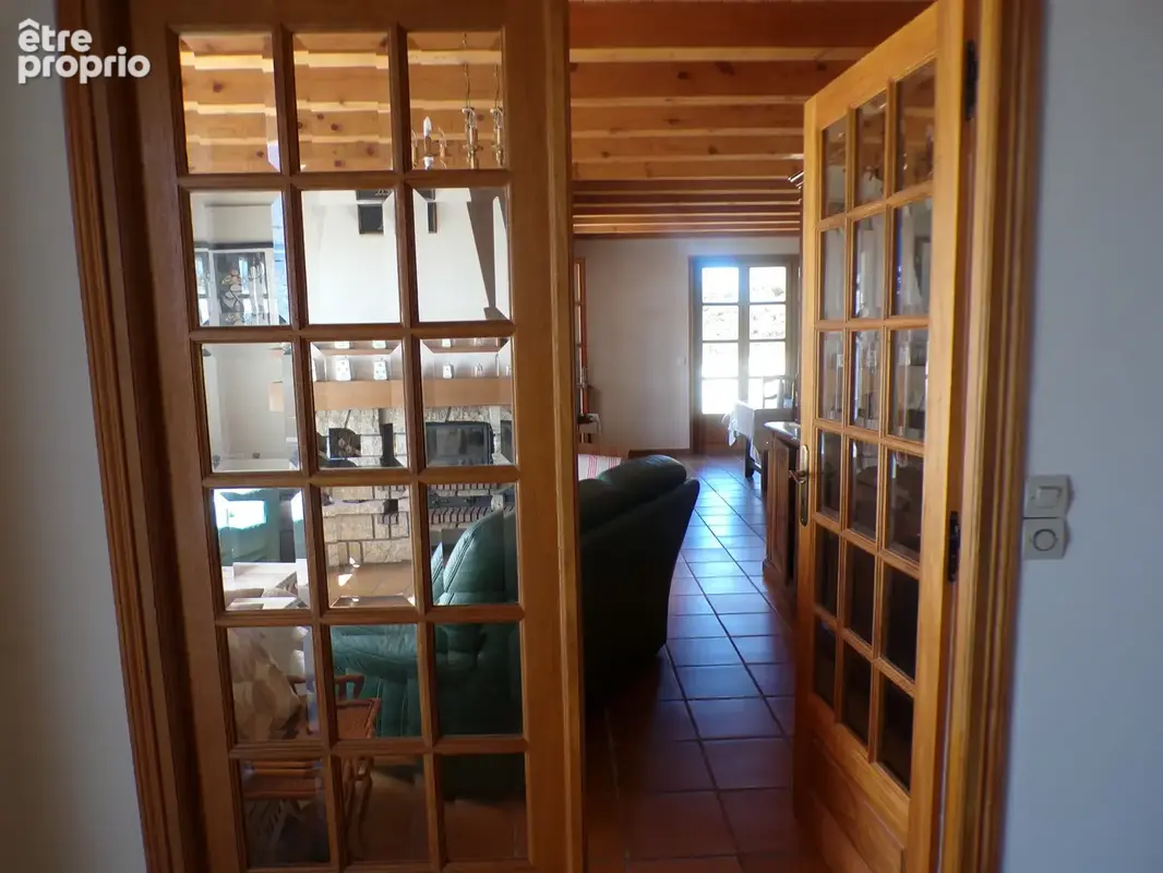 Maison avec grand terrain et vue dominante - photo 32