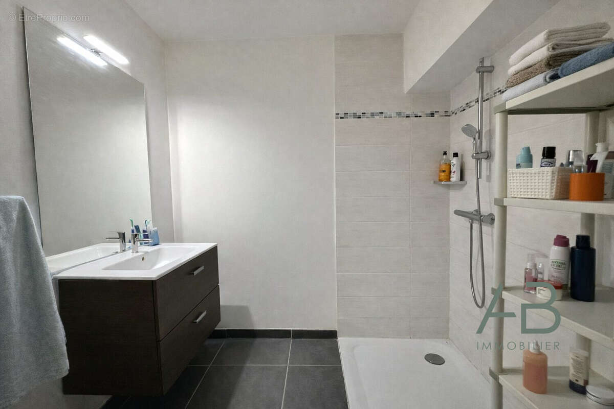 Appartement 47 m² à Lille  - photo 6