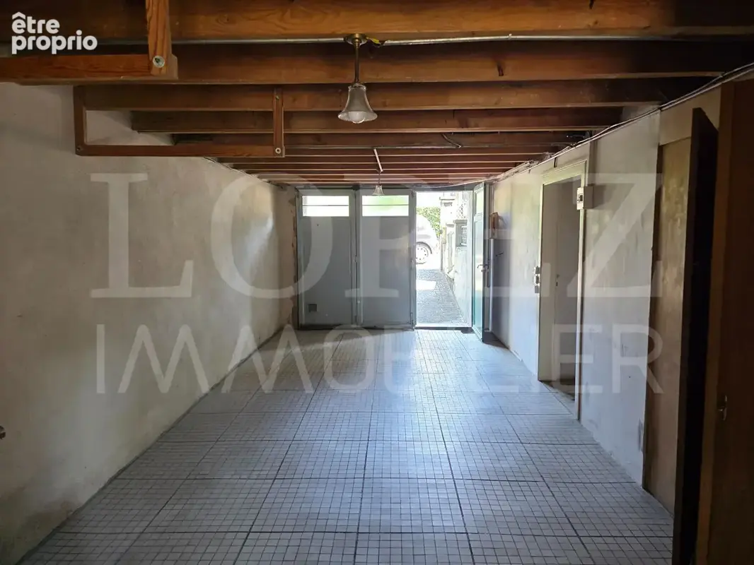 Maison avec garage et jardin - photo 13