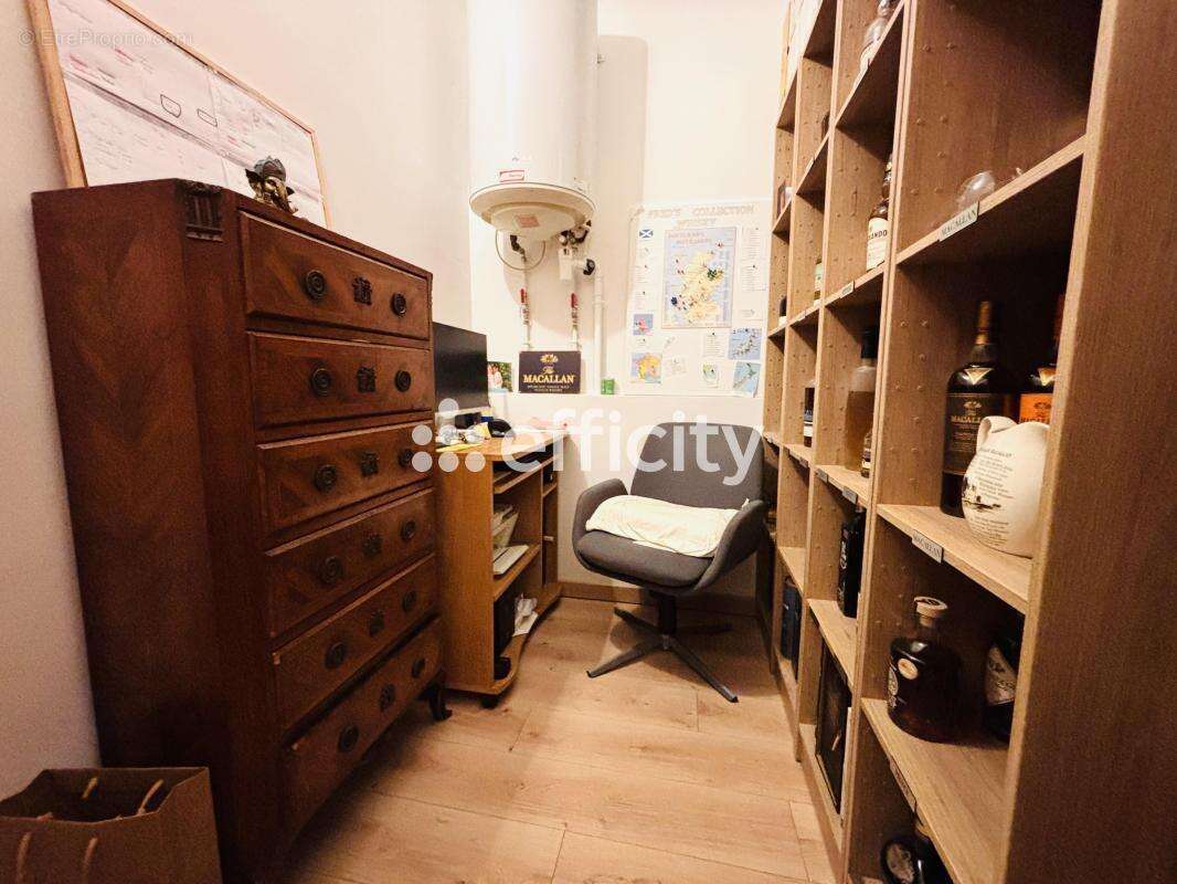Appartement à MARSEILLE-5E