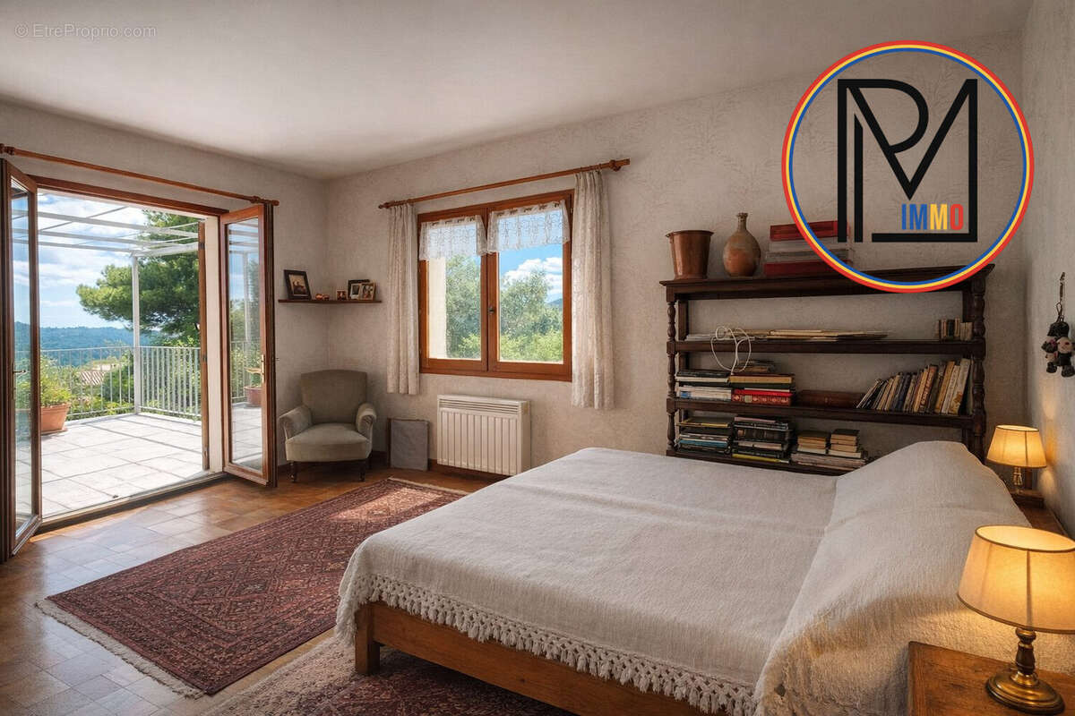 Maison à COMBAILLAUX