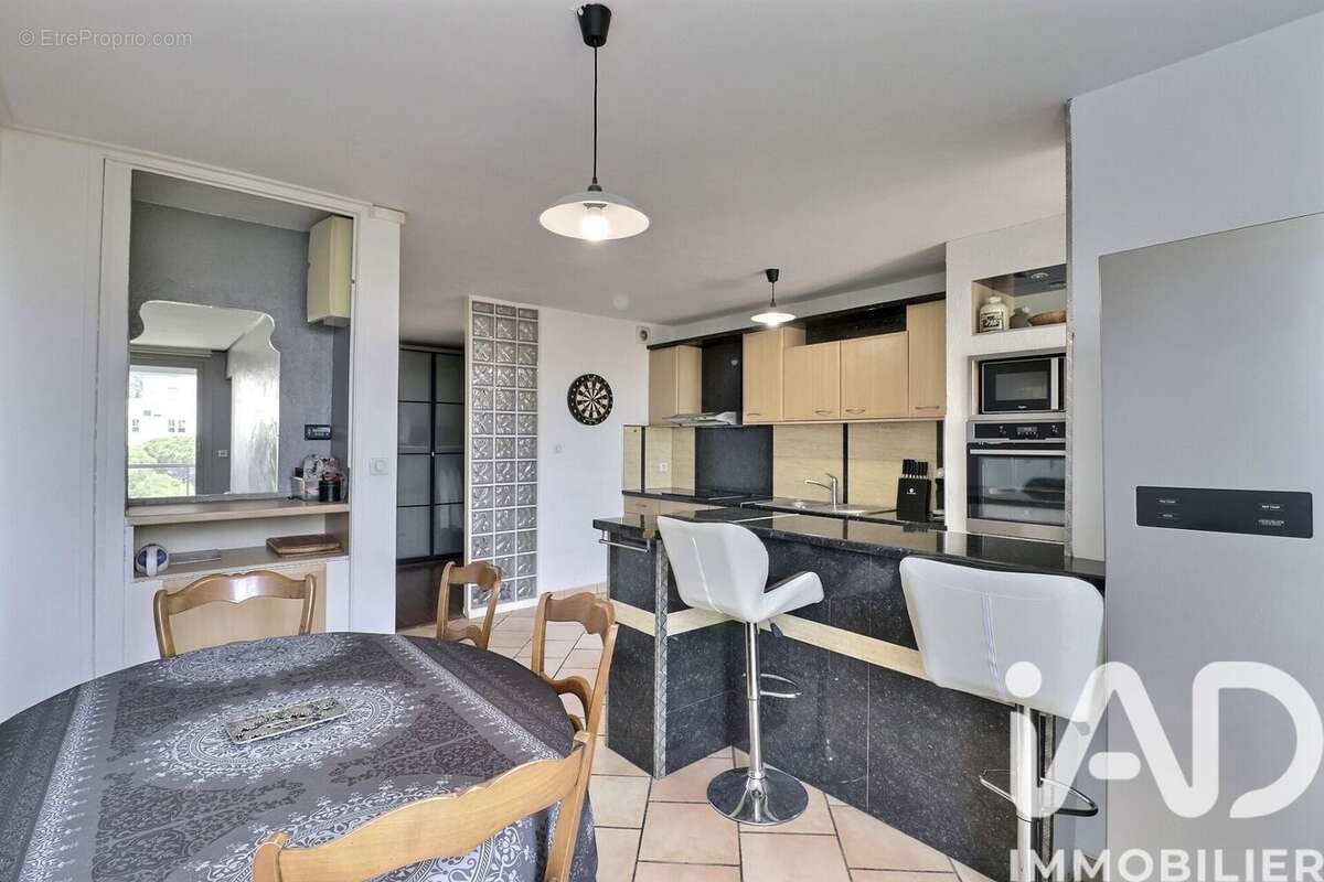 Photo 2 - Appartement à MARSEILLE-10E