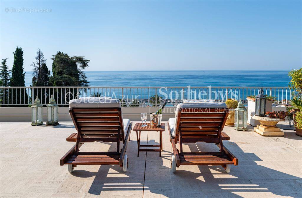 Appartement à MENTON