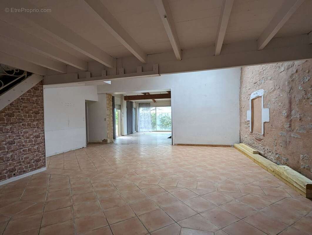 Maison à NOAILLAC