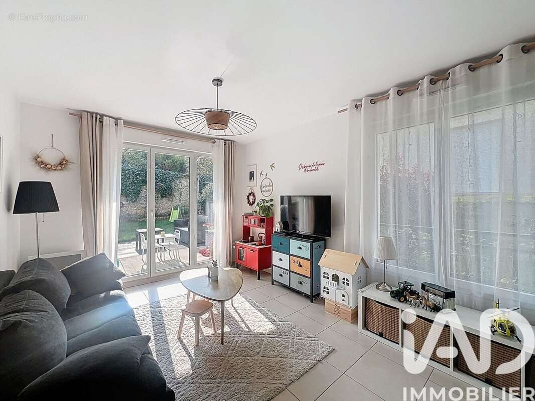 Photo 2 - Appartement à SAINT-FARGEAU-PONTHIERRY
