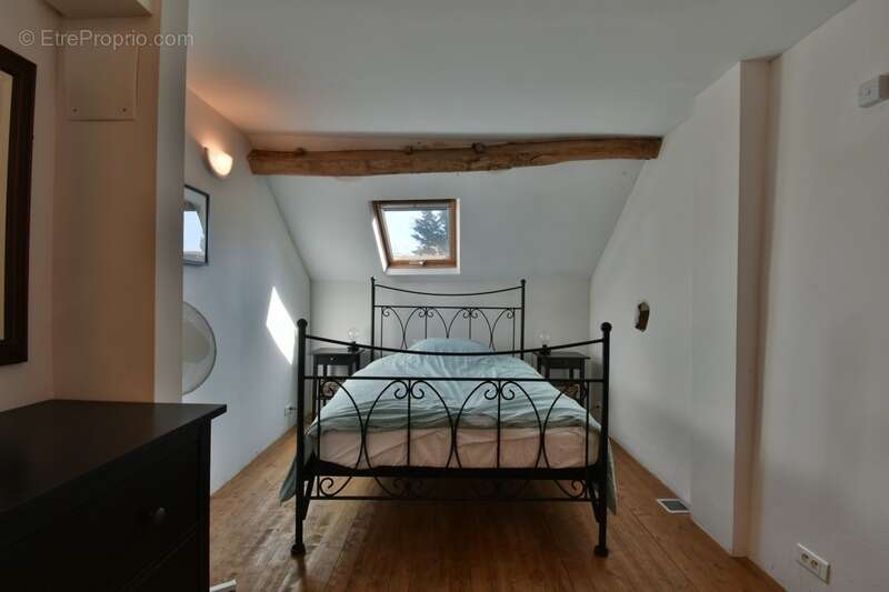 Maison à SAINT-LEGER-MAGNAZEIX