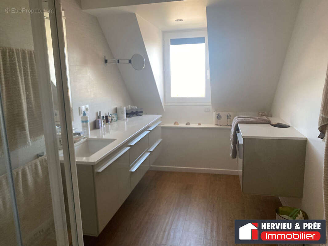 Maison à OUISTREHAM