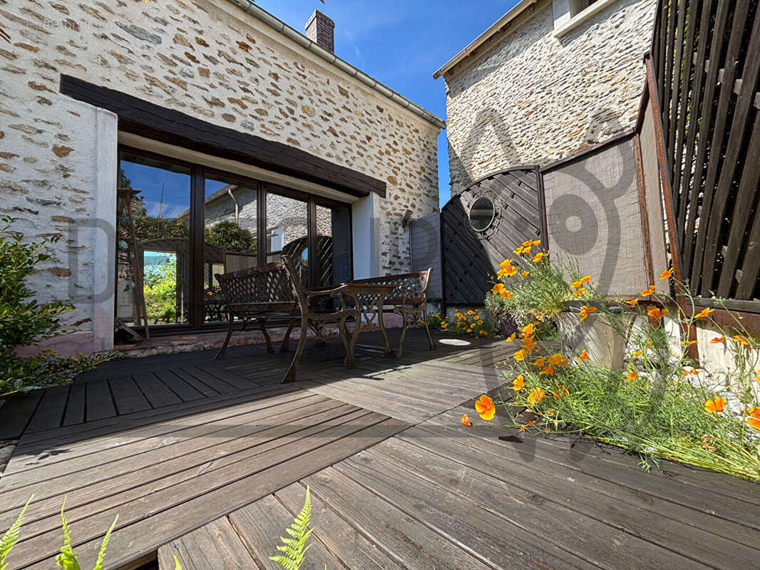 Maison à COULOMMIERS