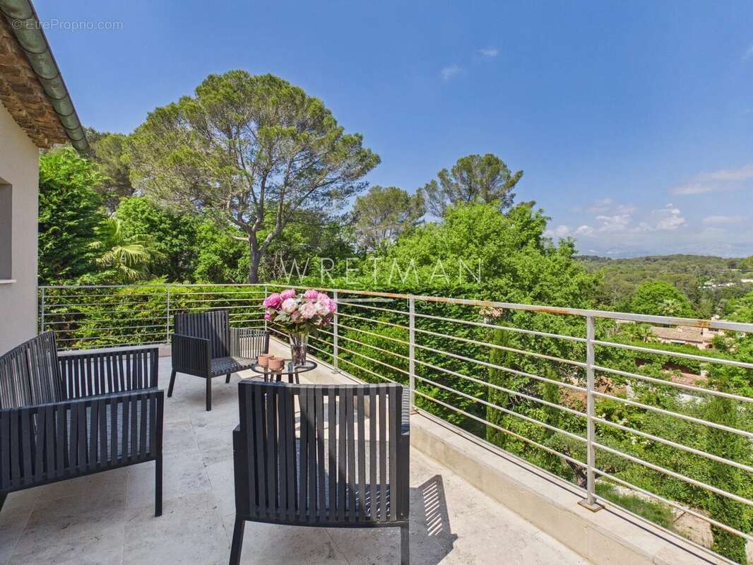 Maison à MOUGINS