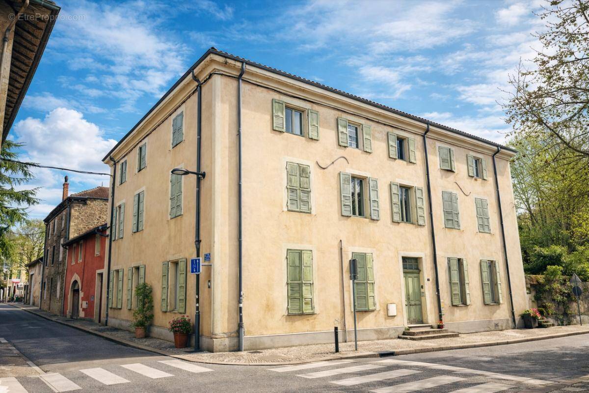 Appartement à SAINT-DONAT-SUR-L'HERBASSE