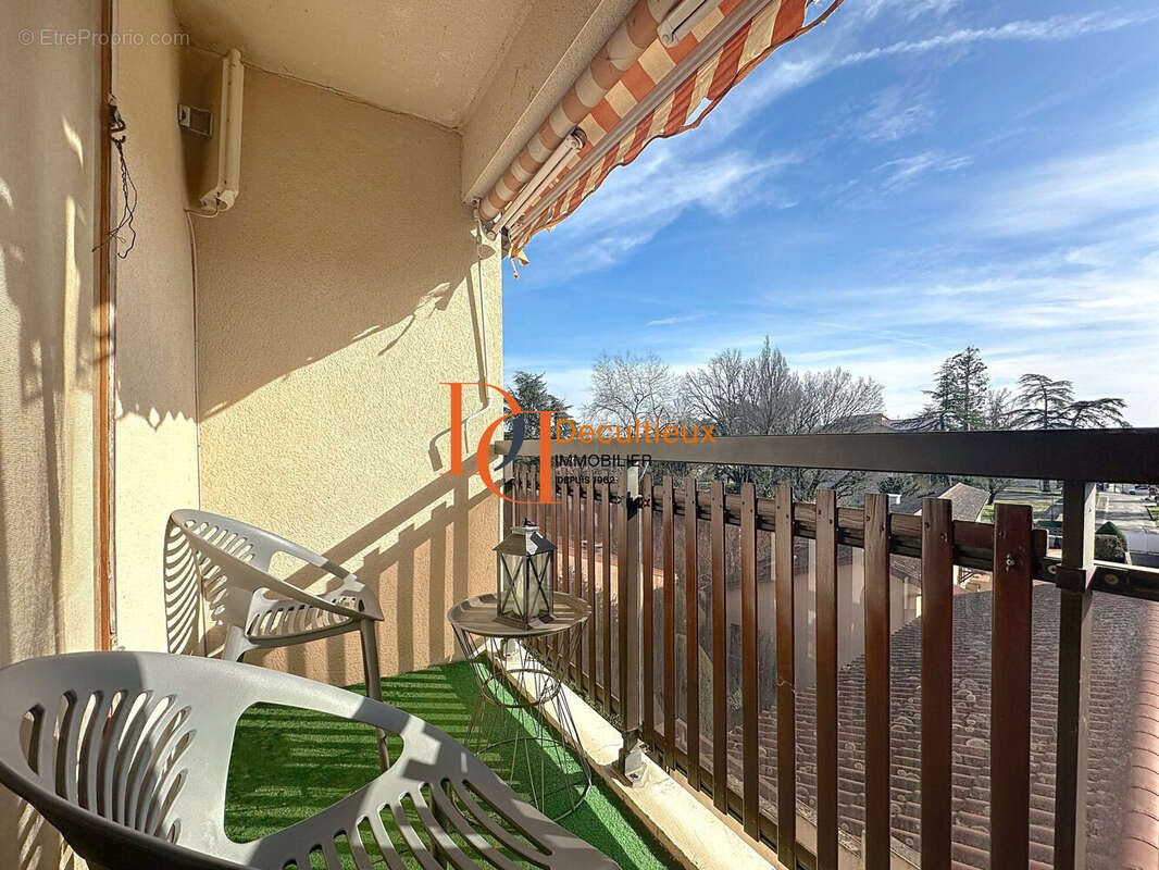 Appartement à CRAPONNE