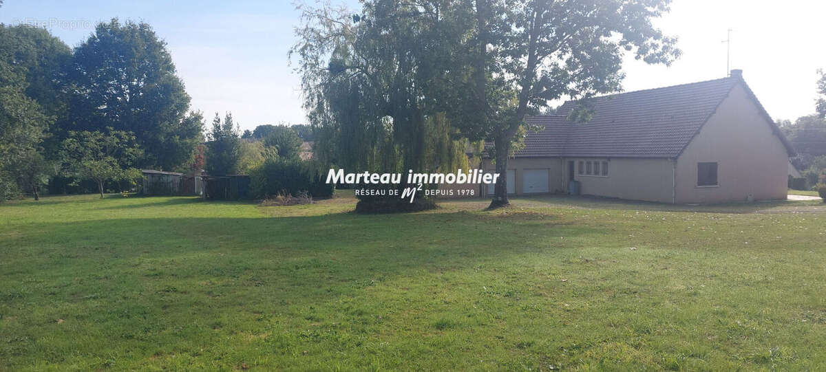 Maison à YVRE-L&#039;EVEQUE