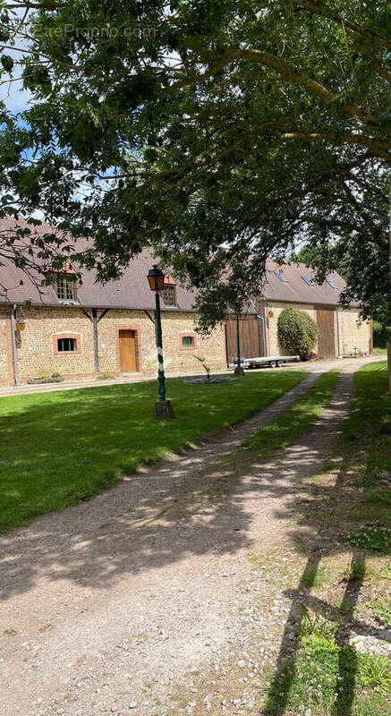 Maison 303 m² à Verneuil-Sur-Avre  - photo 8