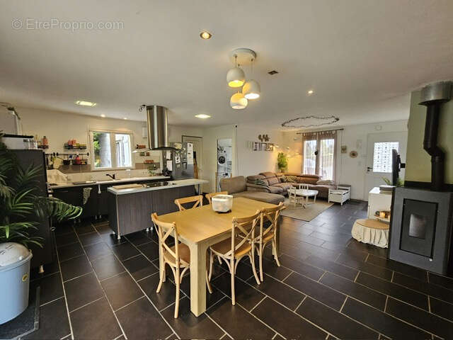 Maison à ESCUROLLES