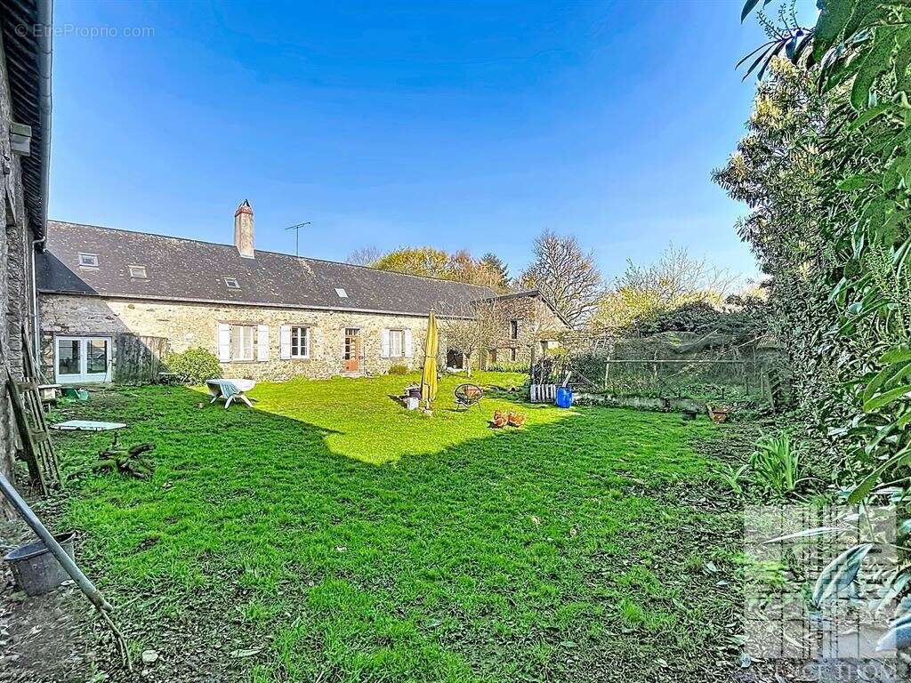 Charmante maison de campagne en pierres avec dépendances - photo 18