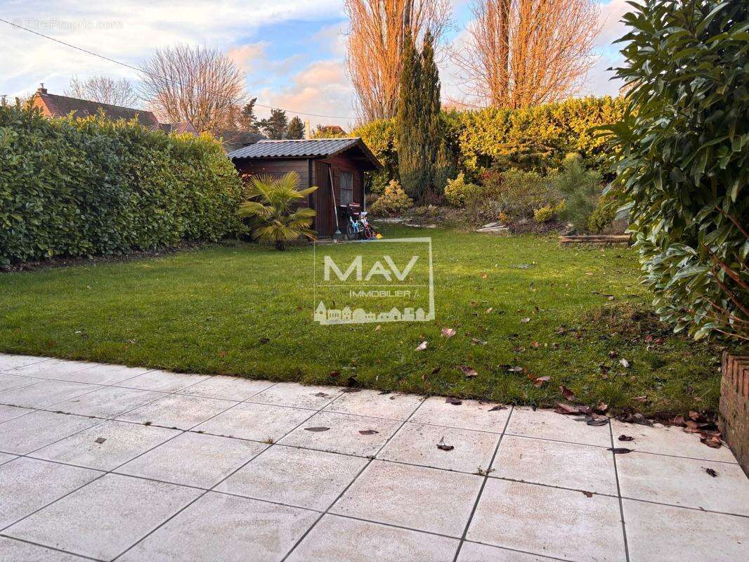 Maison à ENNETIERES-EN-WEPPES