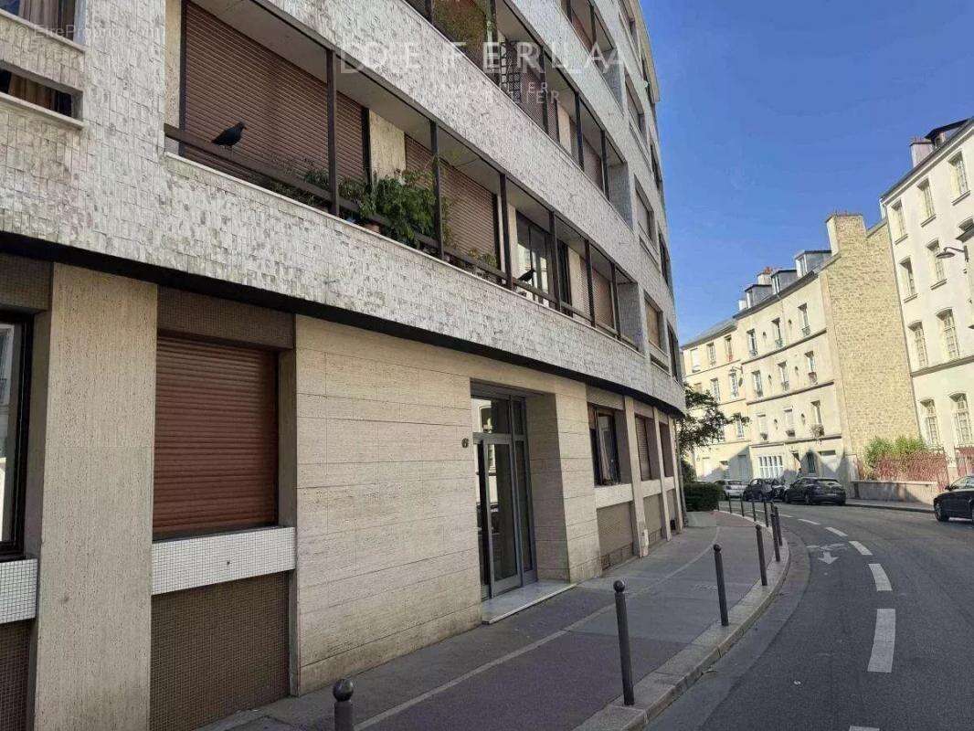 Parking à PARIS-14E