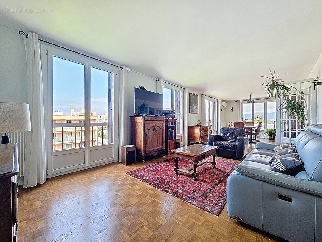 Appartement à MARSEILLE-12E
