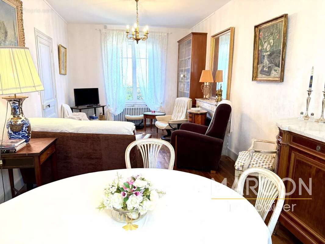 Maison à BENEVENT-L&#039;ABBAYE