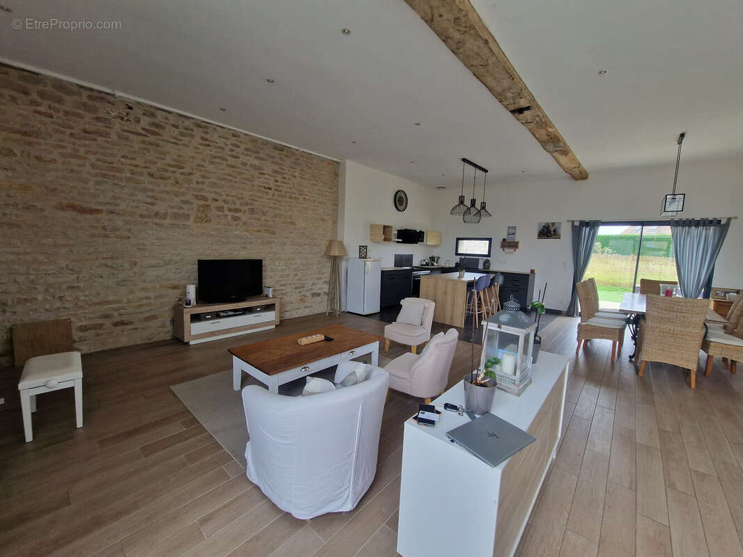 Maison à MEURSANGES