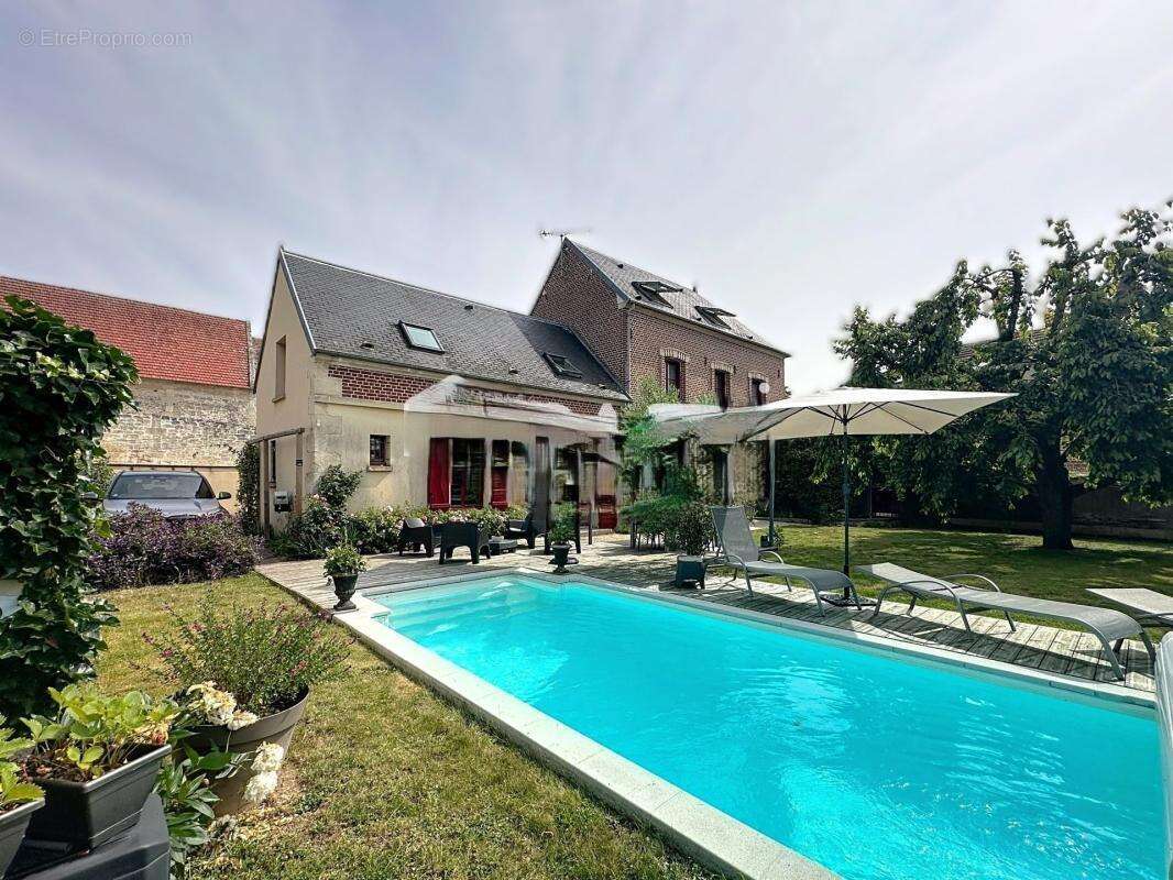 Maison à MORANGLES