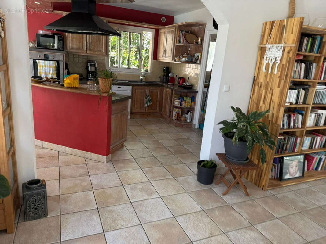 Belle villa T7- 170 m2 secteur LANGEVIN - photo 4