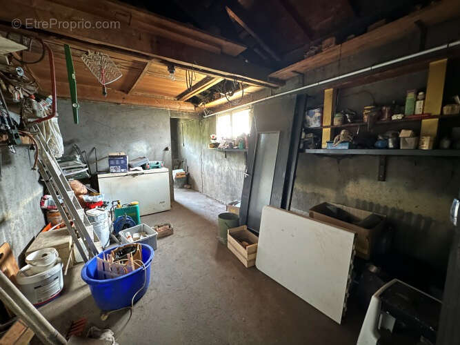 Maison 140 m² à Manzat  - photo 12