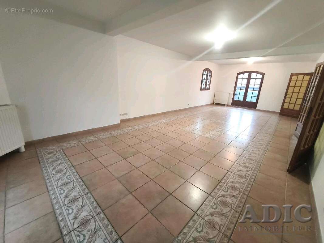 Maison à SAINT-MARD