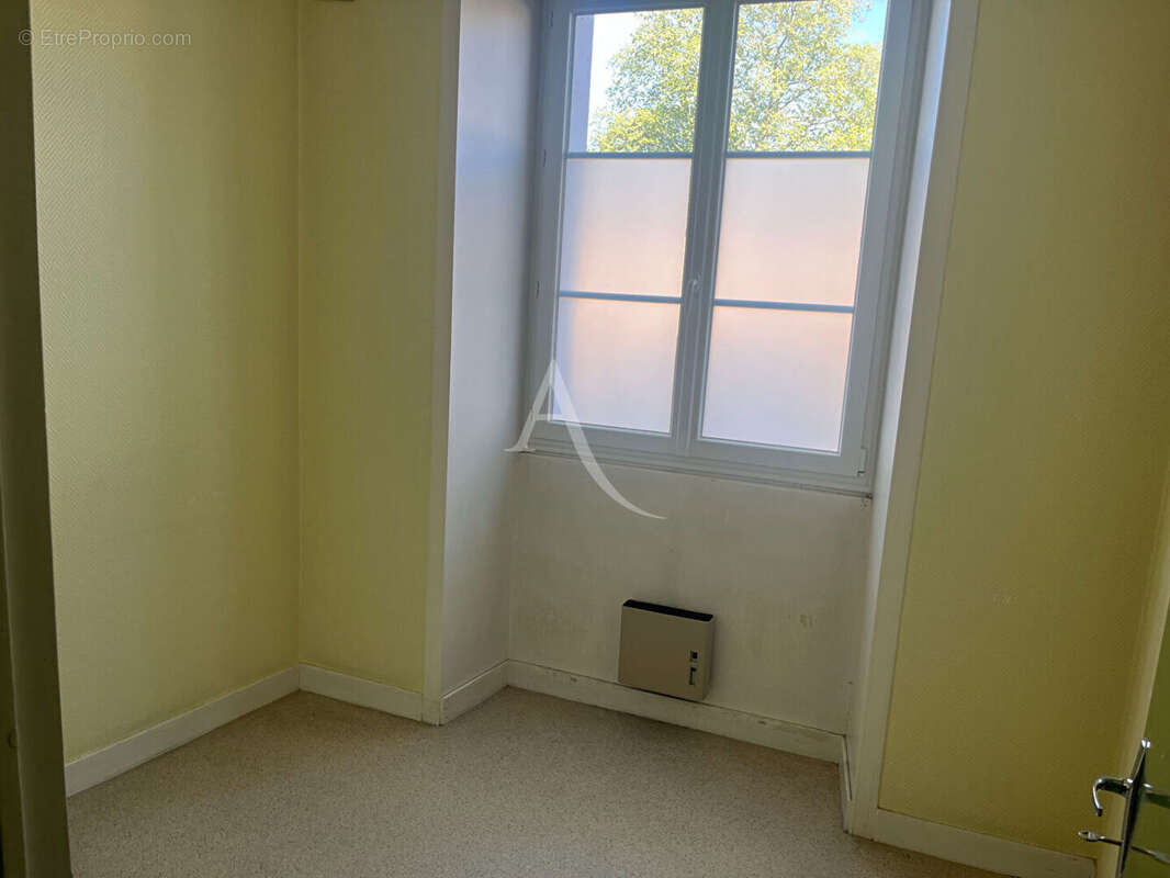 Commerce à ROCHEFORT