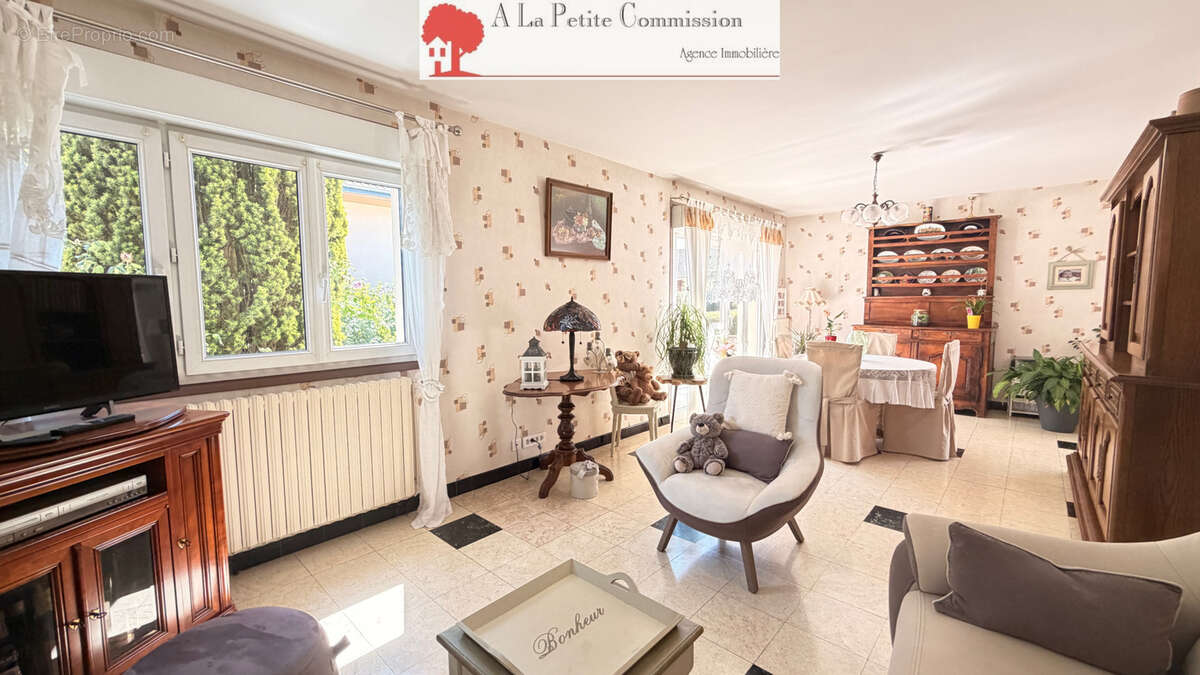 Barjouville   Maison 4 chambres proche commerces et écoles - photo 3