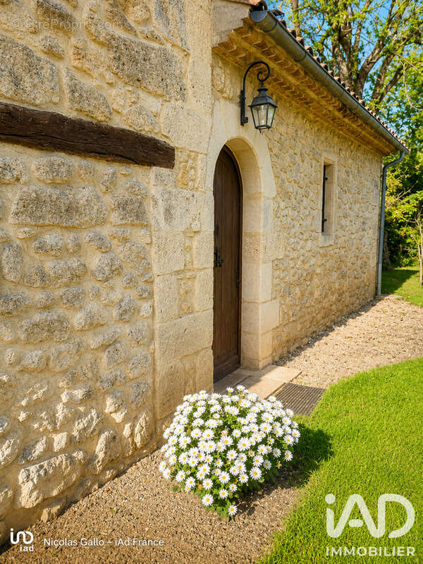 Maison 144 m² à Dardenac  - photo 2