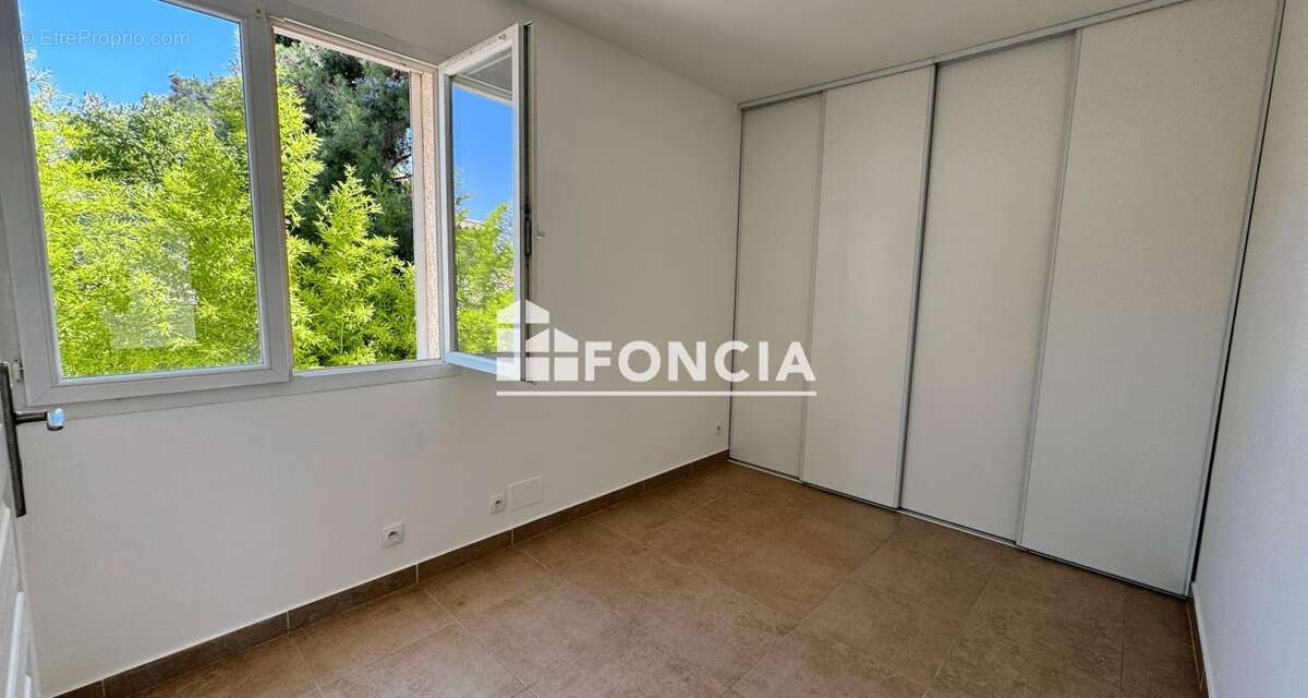 Appartement à LE CRES