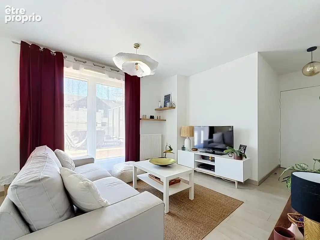 À VENDRE – T3 de 55 m² avec exceptionnelle terrasse de 90 m² LA MEMBROLLE SUR CHOISILLE (37) - photo 3