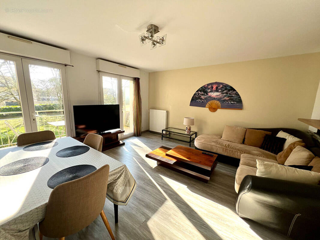 Appartement à LE PERRAY-EN-YVELINES