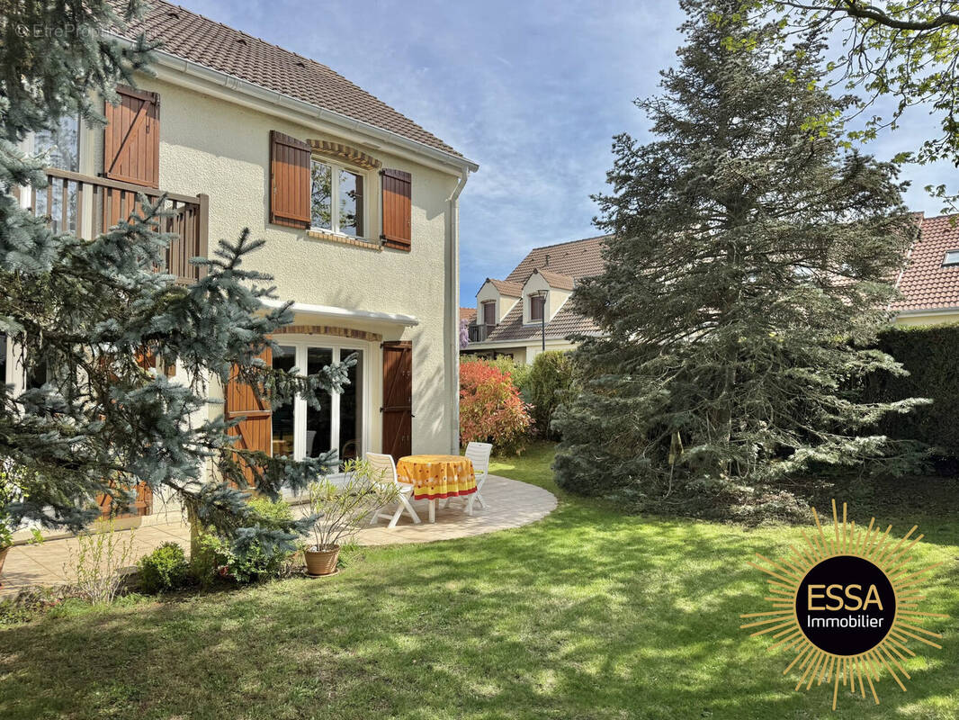 Maison à VILLEPREUX
