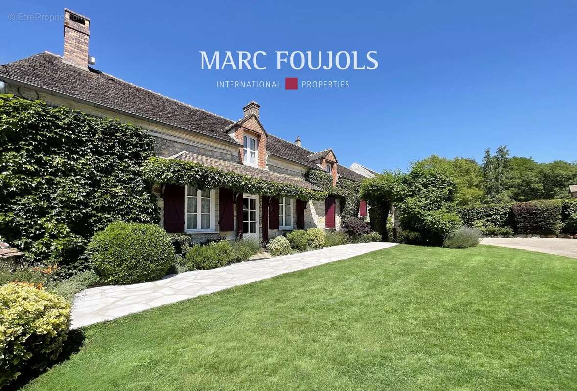 Maison à FONTAINEBLEAU