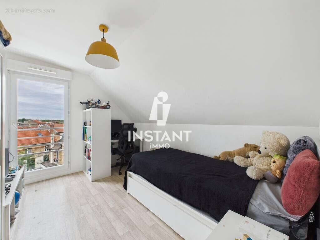 Appartement à VILLENEUVE-LE-ROI