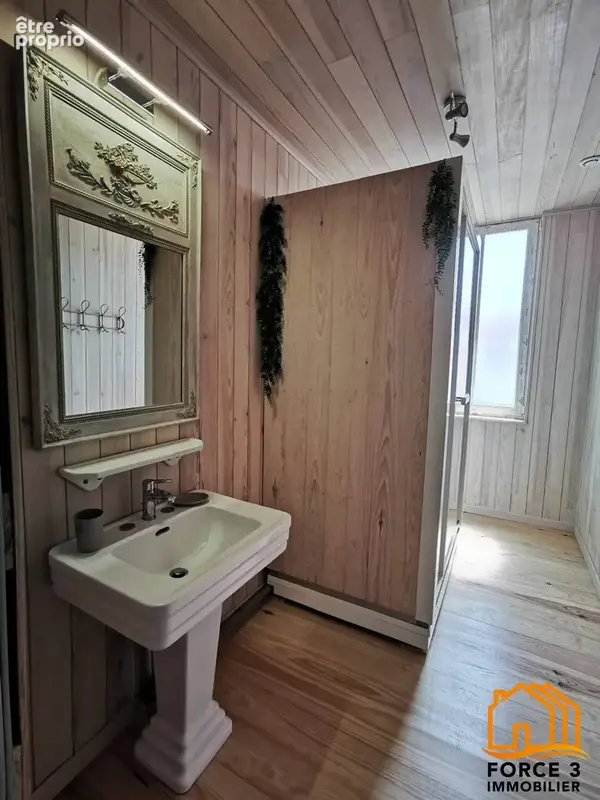 Maison 250 m² à Saint-Julien-En-Born  - photo 8