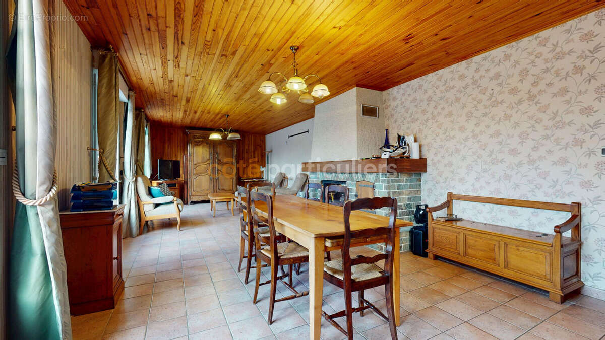 Maison à SAINT-JEAN-DES-CHAMPS